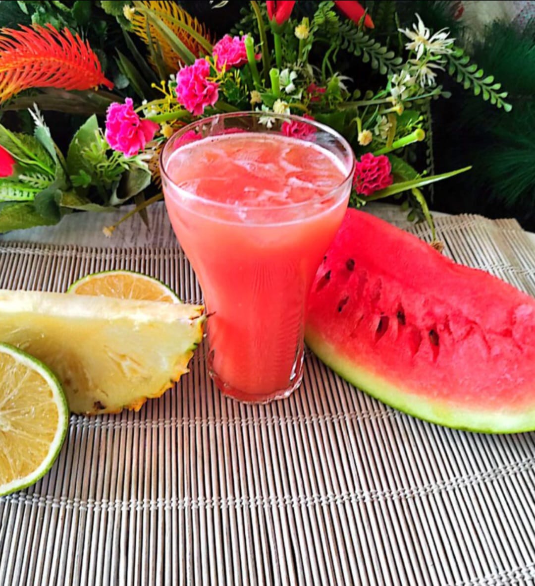 Smoothie pastèque ananas citron